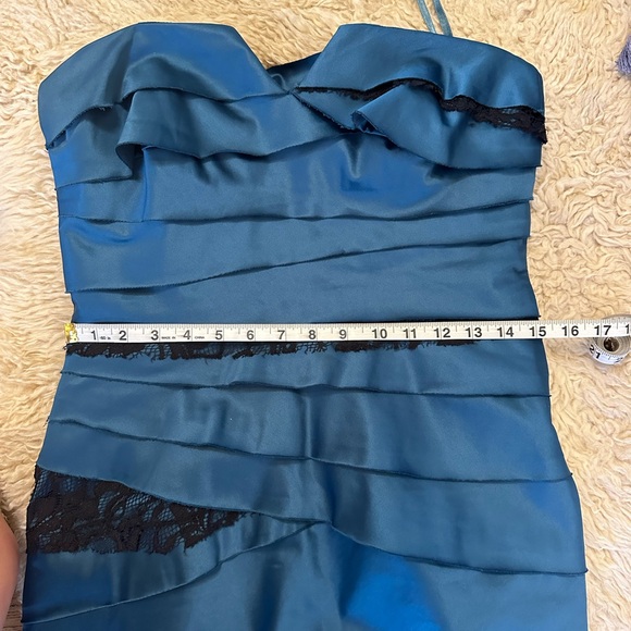 BCBG Tiered Silk & Lace Strapless Cocktail Dress - Picture 4 of 6